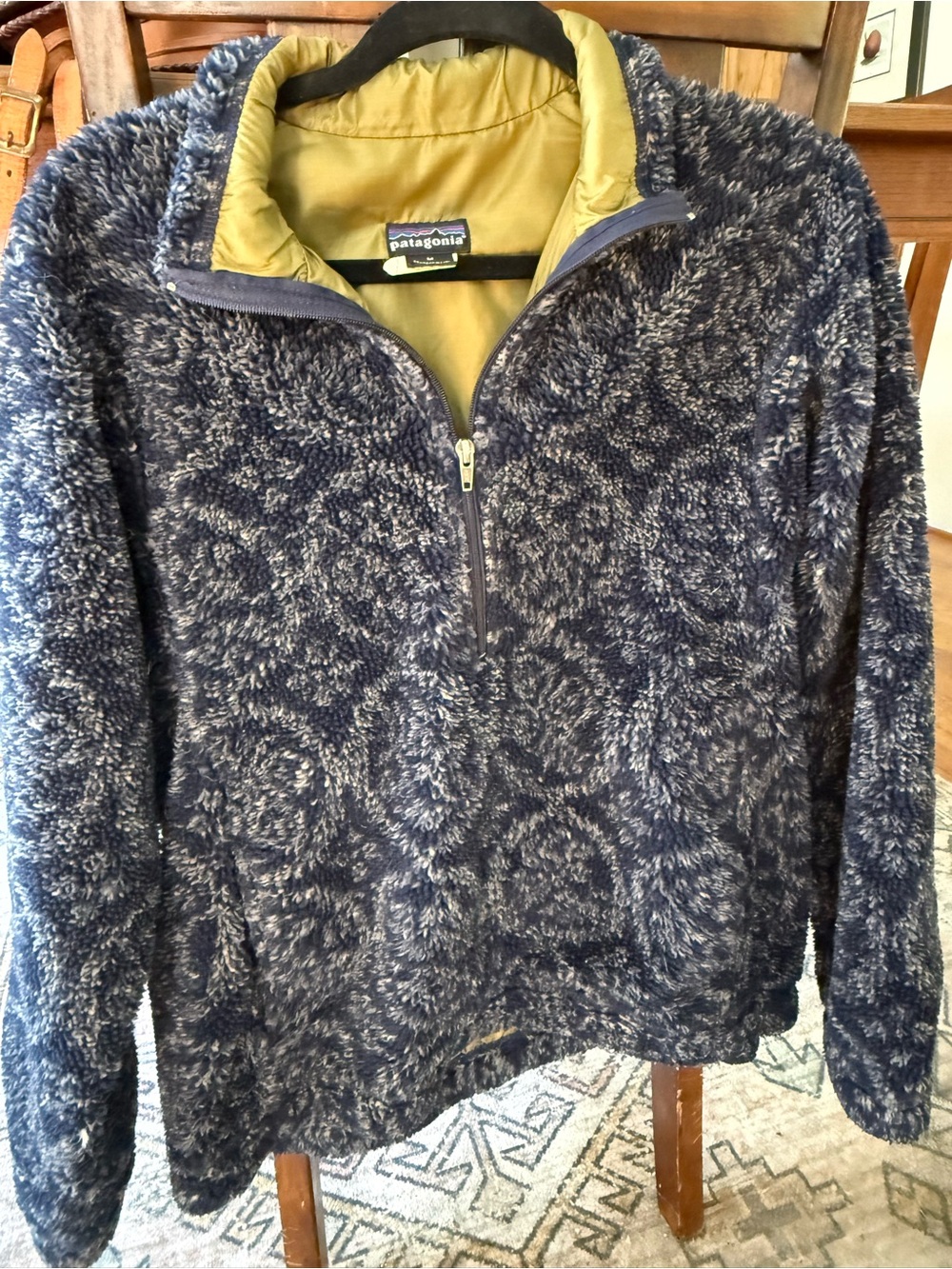 Vintage Patagonia Classic Navy x Old Gold Kimono Patterned Pullover.